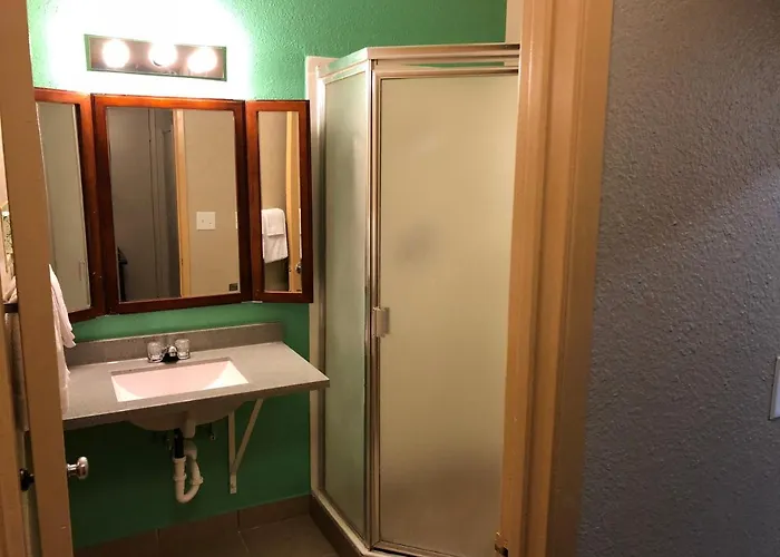 Motel Midtown 2*